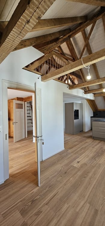 Erstvermietung; Charmante Maisonette-Wohnung mit grosszügiger Terrasse 6