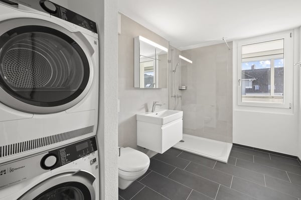 Moderne Wohnung an urbaner Lage und grosser Terrasse zu vermieten!! 6