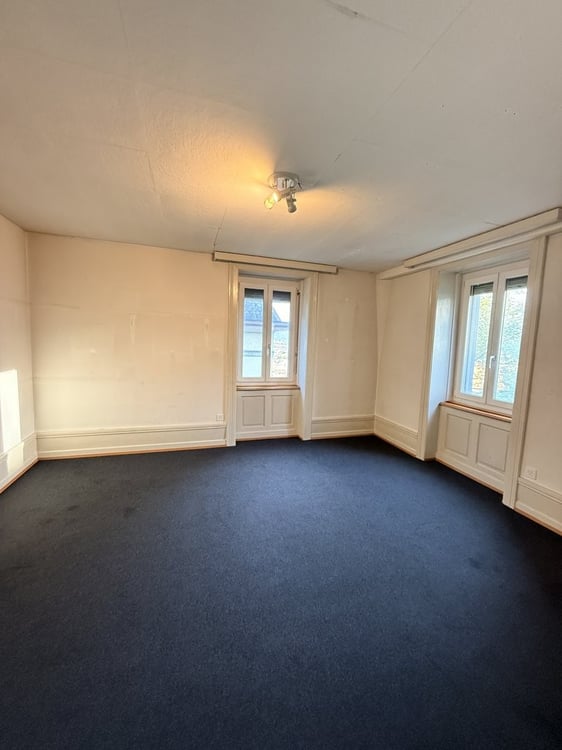 4-Zimmer-Wohnung mit Balkon am Zürichberg - befristet bis 30.06.2027 4