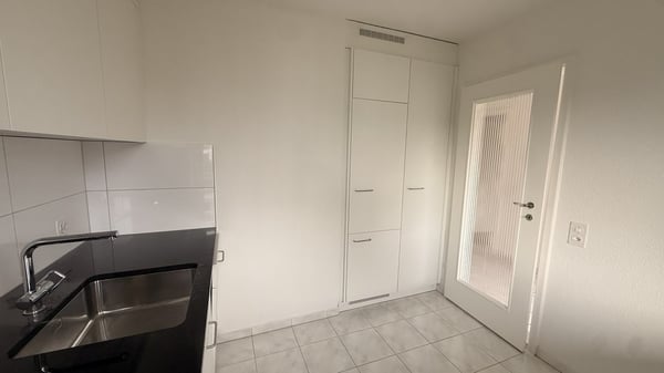 Attraktive Wohnung an zentraler Lage beim Hegibachplatz 3