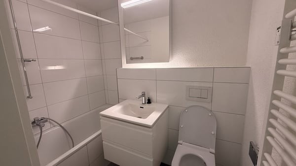 Attraktive Wohnung an zentraler Lage beim Hegibachplatz 7
