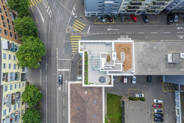 Abstellplatz in unmittelbarer Nähe vom Bahnhof Oerlikon 2