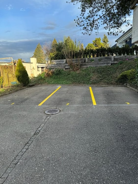 Aussen Abstellplatz zu vermieten 5