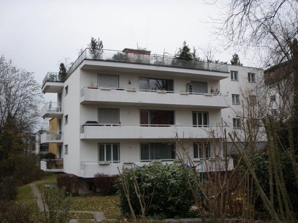 Einstellplatz in der Nähe Frankental in Oberengstringen 2