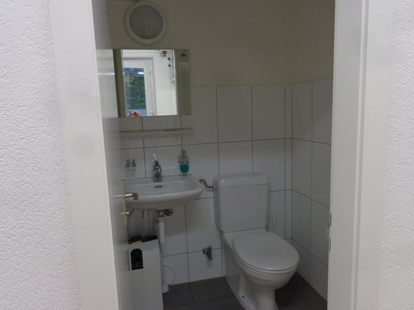 Atelier mit grossem Lager 2