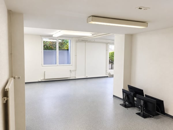 Attraktive Gewerbe-/Bürofläche in Wipkingen 7