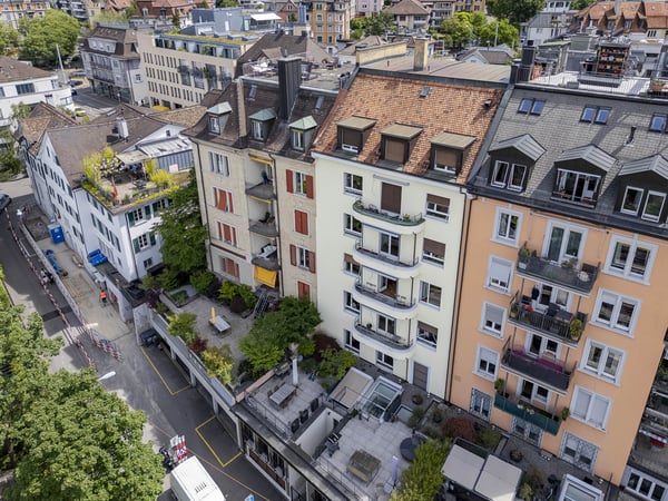 Wohn- und Geschäftshaus an einmaliger Lage 3