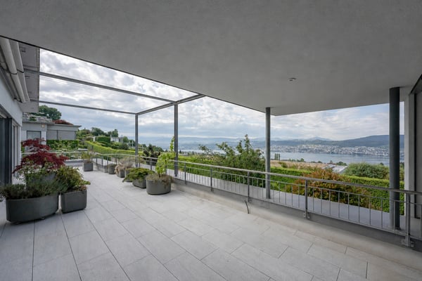Exklusives Terrassenhaus mit traumhafter Seesicht 4