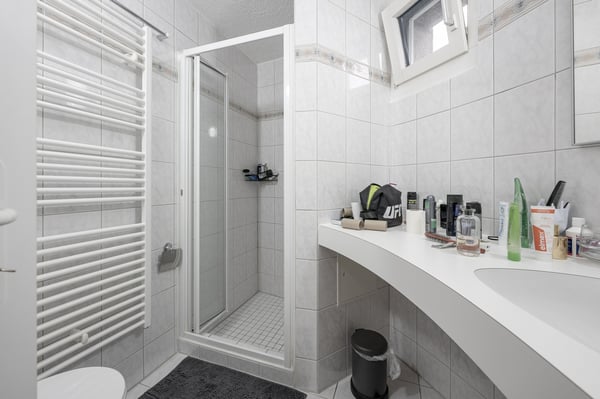 5.5-Zimmerwohnung mit Terrasse und grosszügigen Nebenräumen 9