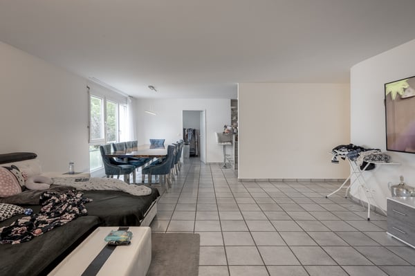 5.5-Zimmerwohnung mit Terrasse und grosszügigen Nebenräumen 4