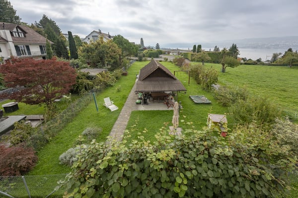 Charmantes Reiheneinfamilienhaus an erhöhter Aussichtslage mit separat 5
