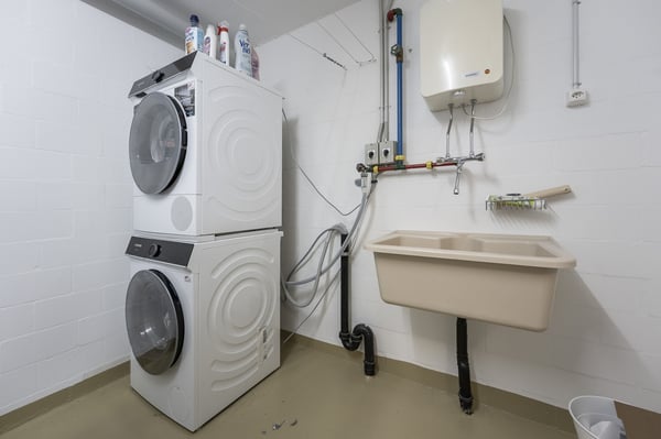 grosszügige Wohnung mit zwei Einstellplätzen 13