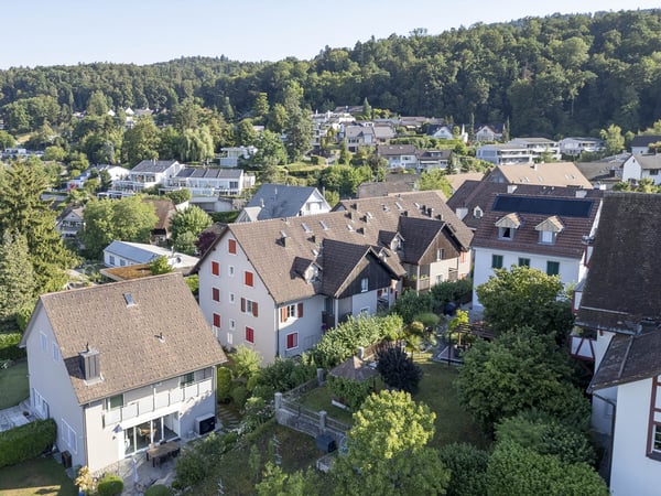 grosszügige Wohnung mit zwei Einstellplätzen 2