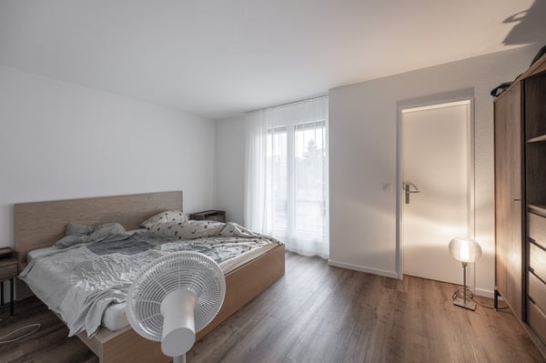 Attikawohnung mit grosser Terrasse und Nebenräumen 10