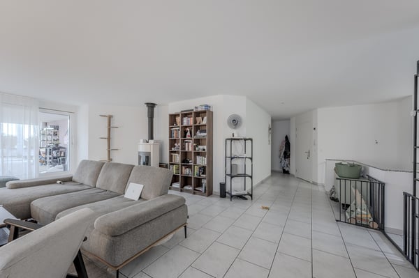 Attikawohnung mit grosser Terrasse und Nebenräumen 6