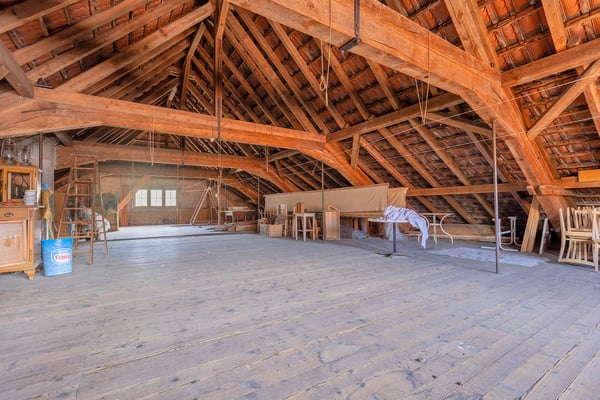 Markanter Landgasthof mit Umnutzungspotenzial 17