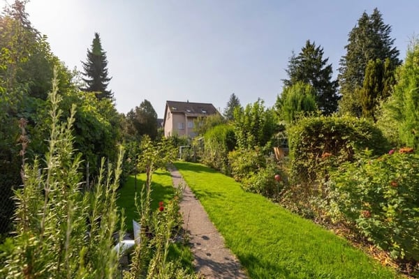 4.5-Zimmer Reiheneinfamilienhaus an idealer und ruhiger Lage 2