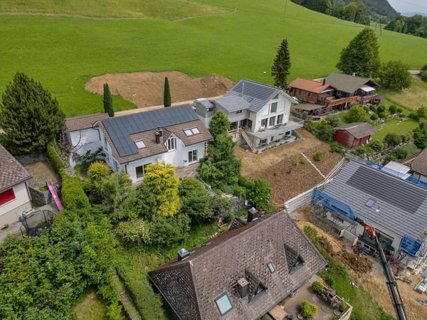 Freistehendes 3.5-Zimmer Einfamilienhaus mit Weitsicht bis zu den Alpen 1