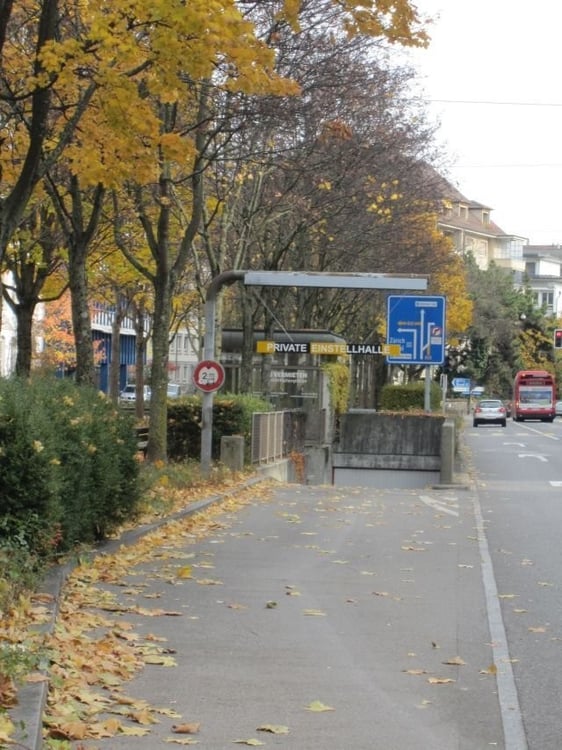 EINSTELLPLATZ 5 GEHMINUTEN VOM BAHNHOF BERN ENTFERNT 2