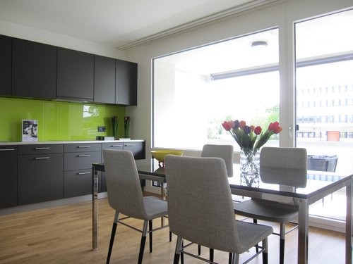 Nähe WestSide: Schöne 1.5 Zimmer-Wohnung mit schönem Sitzplatz 4