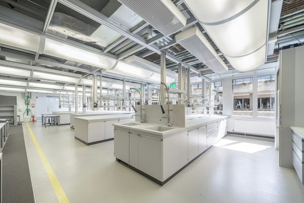 Erstklassige Labore mit BSL1 und BSL2 Standard im Horgen Labs Campus 8