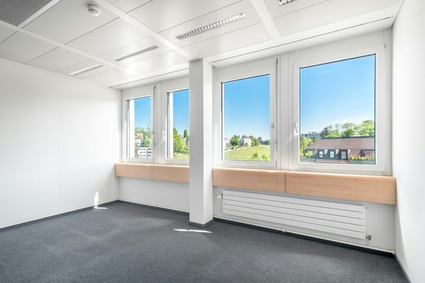 Ihre neuen Büro/Labor/Praxisfläche in nur 4 Fahrminuten mit dem ÖV vom Flughafen ZRH entfernt 5