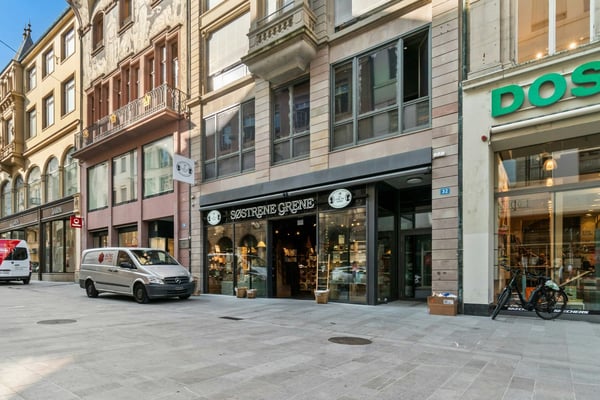 Moderne Bürofläche mit Terrasse 10