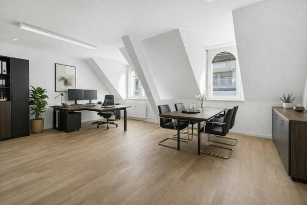 Moderne Bürofläche mit Terrasse 2