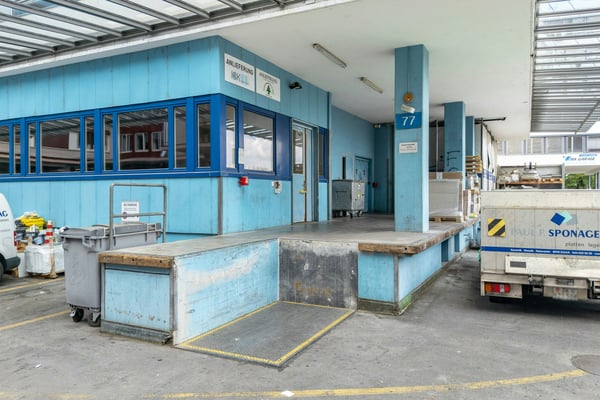 Grosszügige Gewerbefläche im EG mit direkter Anbindung an Rampe und Warenlift 5