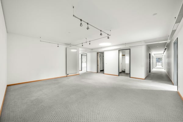 Ausgebaute Büroflächen 200 m2 - 530 m2 mit attraktivem Mietzins im Business Center G15 8