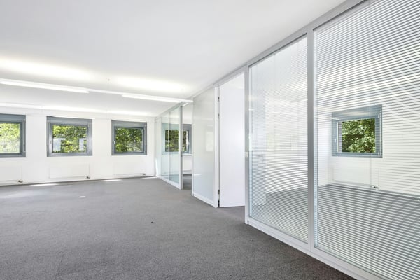 Ausgebaute Büroflächen 200 m2 - 530 m2 mit attraktivem Mietzins im Business Center G15 6