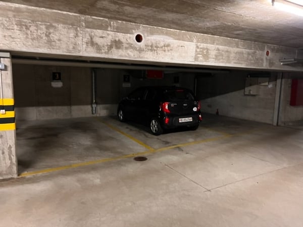 Zentraler Einstellplatz in Tiefgarage 3