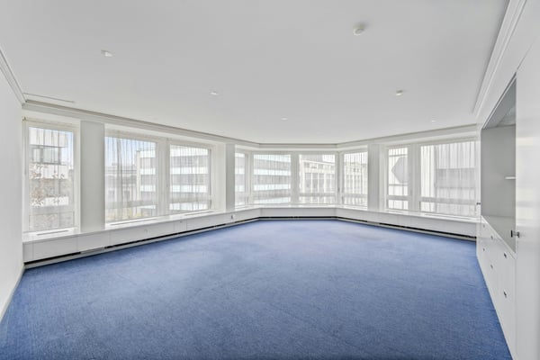 Arbeiten mit Stil: Moderne Bürofläche am Aeschenplatz 4