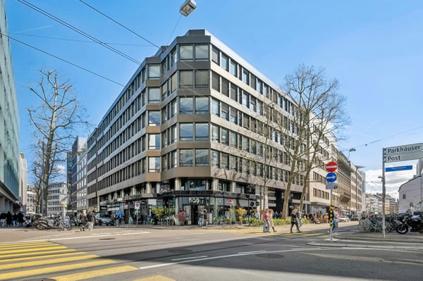Arbeiten mit Stil: Moderne Bürofläche am Aeschenplatz 10