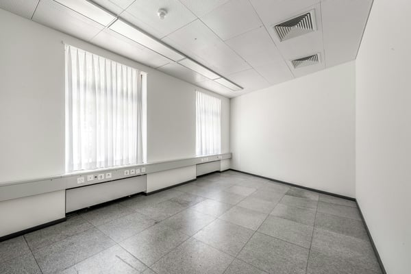 Work & Store in Bestlage - Büro mit grosser Lagerfläche 10