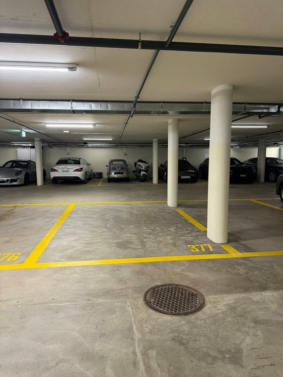 Tiefgaragenparkplatz im Hardturmpark zu vermieten 2