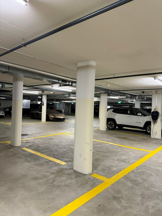 Tiefgaragenparkplatz im Hardturmpark zu vermieten 7