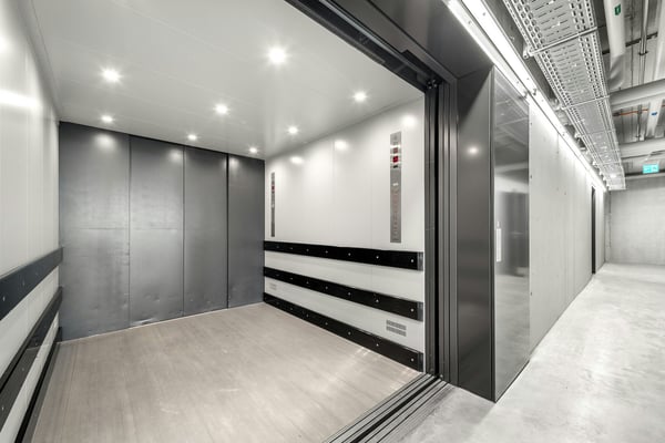 Hochwertiges Produktions- und Bürogebäude zwischen Brüttiseller Kreuz und Winterthur 9