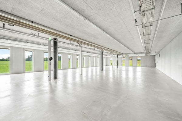 Hochwertiges Produktions- und Bürogebäude zwischen Brüttiseller Kreuz und Winterthur 10