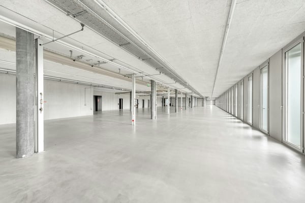 Hochwertiges Produktions- und Bürogebäude zwischen Brüttiseller Kreuz und Winterthur 11