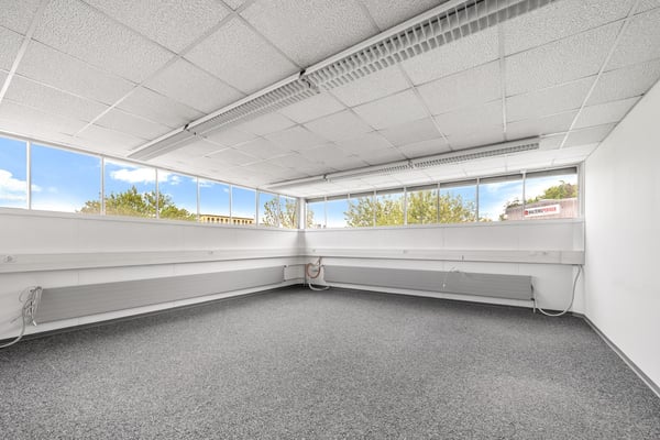 Vielseitige Bürofläche nahe Autobahn 3