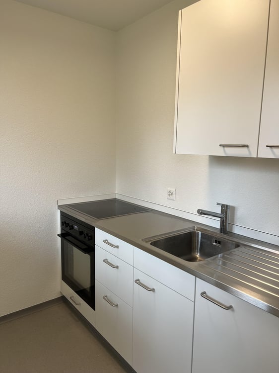 Wohnen beim Bahnhof Kloten mit Blick ins Grüne 4