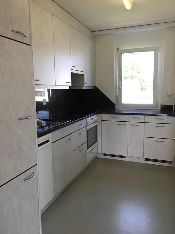 6.0 Zimmerwohnung in Adlikon b. Regensdorf 6