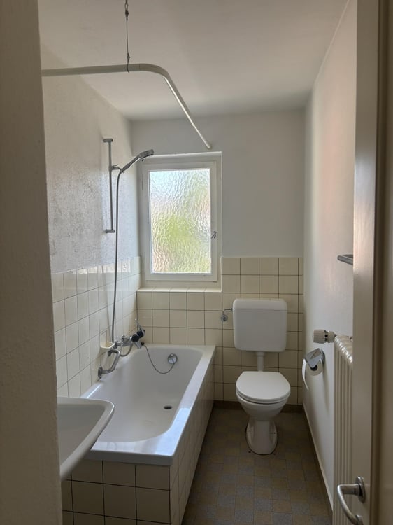 Familienfreundliche Wohnung in zentraler Lage 8