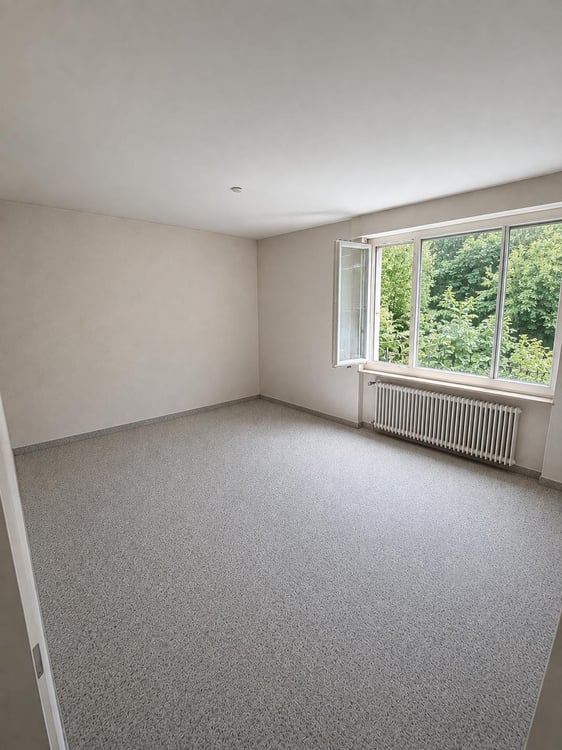 Attraktive 3-Zimmer-Wohnung mit grosszügigem Balkon und Blick ins Grüne 6