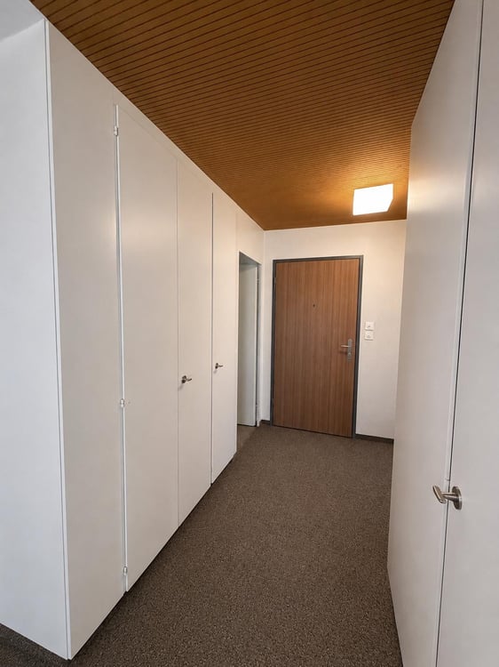 Attraktive 3-Zimmer-Wohnung mit grosszügigem Balkon und Blick ins Grüne 4