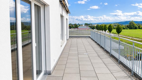 Attraktive 2.5-Zimmer-Attikawohnung in ruhiger Lage mit schöner Aussicht 6
