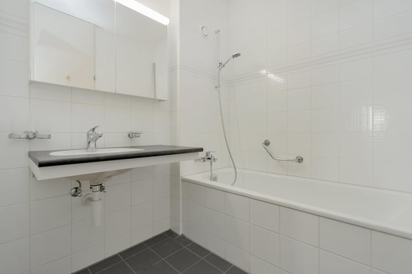 Jetzt profitieren: 1 Monat mietzinsfrei wohnen! Charmante Maisonettewohnung an zentraler Lage 11
