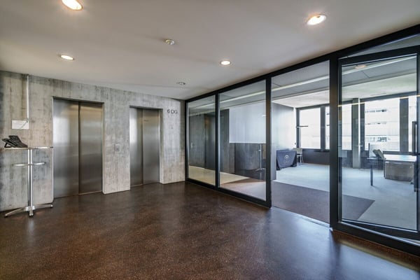 High Class Fläche mit Weitblick - Ihr Büro im obersten Level 13