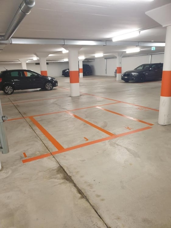 Motorradeinstellplätze zu vermieten 1